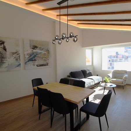 Appartamento Atico Loft De Lujo Con Terraza Espectacular Y Vista A Los 2 Castillos Alicante Esterno foto