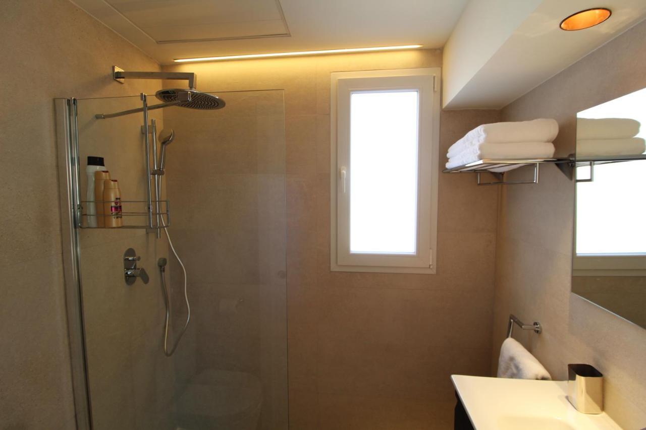 Appartamento Atico Loft De Lujo Con Terraza Espectacular Y Vista A Los 2 Castillos Alicante Esterno foto
