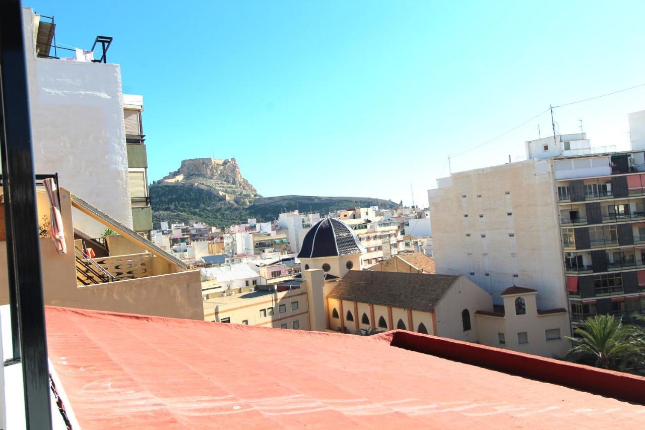 Appartamento Atico Loft De Lujo Con Terraza Espectacular Y Vista A Los 2 Castillos Alicante Esterno foto