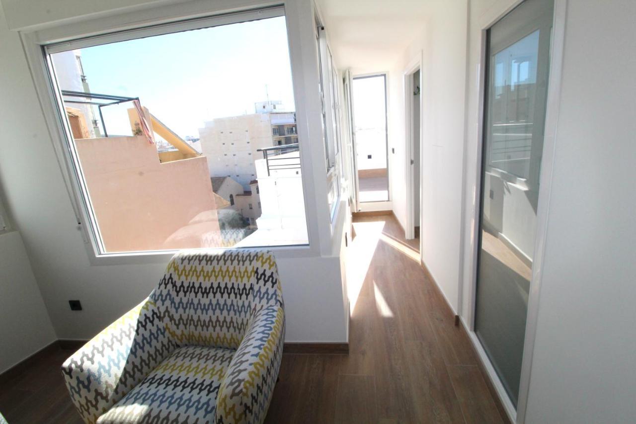 Appartamento Atico Loft De Lujo Con Terraza Espectacular Y Vista A Los 2 Castillos Alicante Esterno foto